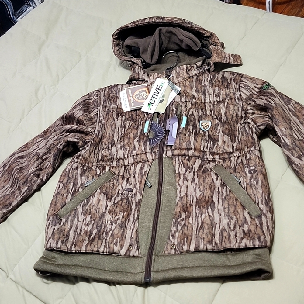 Nontypical by Drake NWT